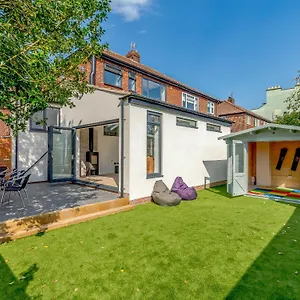 Holiday home Carmel, Whitby